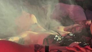 Un bon cunni devant le public pour faire monter la température